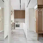 Elegant With Parking & Ac By Renters カトヴィツェ