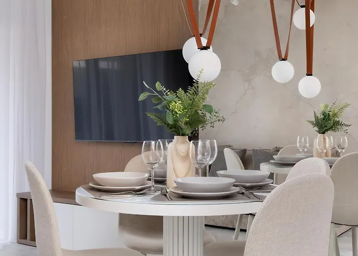 Appartement Elegant With Parking & Ac By Renters Katowice